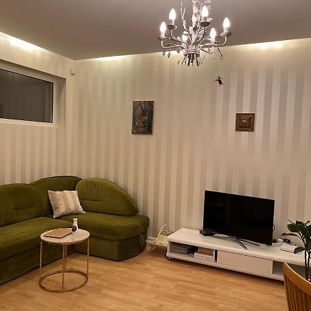 Provence Style Apartment In Old Town Klaipeda Bagian luar foto