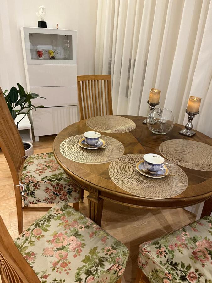 Provence Style Apartment In Old Town Klaipeda Bagian luar foto