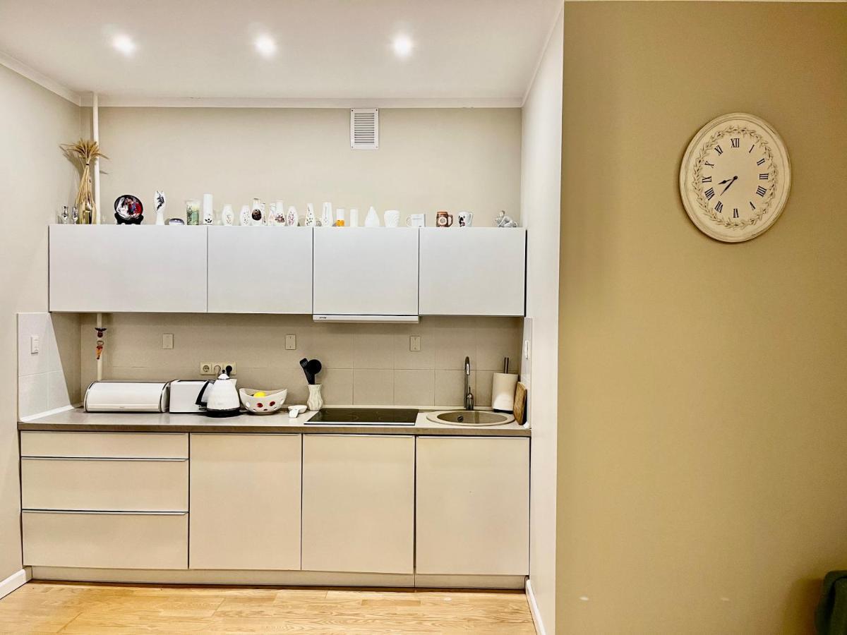 Provence Style Apartment In Old Town Klaipeda Bagian luar foto