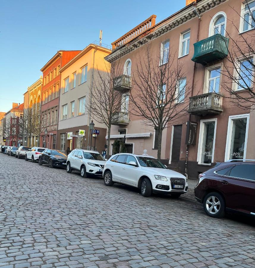 Provence Style Apartment In Old Town Klaipeda Bagian luar foto